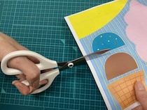 左利きでも自然に切れるのか？　両利きハサミ『サクサ』を使ってみた