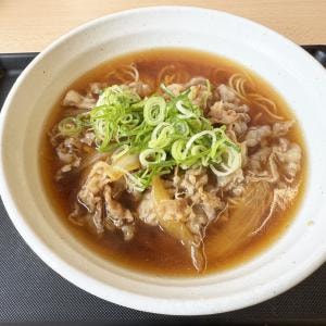 松屋で食べられる「牛めしの肉が入ったラーメン」がスゴイという話