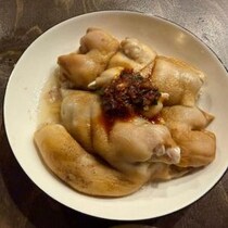 【大阪グルメ】トロトロの豚足が驚愕の1円！？　居酒屋「中トロと豚足」都島店