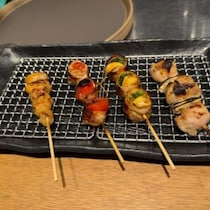 【大阪グルメ】高架下の西九条ブリッジ　おしゃれな野菜串と焼鳥の「酉音」