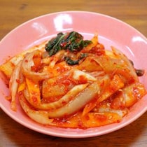 ラーメン二郎亀戸店の「持ち帰り用タマネギキムチ」が極上すぎて米が256倍ウマくなった話