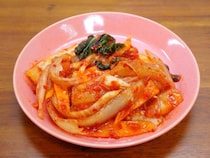 ラーメン二郎亀戸店の「持ち帰り用タマネギキムチ」が極上すぎて米が256倍ウマくなった話