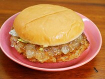 料理人・鳥羽周作シェフの「マクドナルドのマックポークをもっと美味しく食べる方法」が大絶賛→ うまいうますぎる