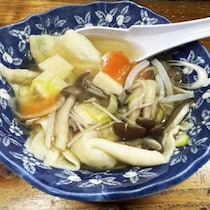 青森人に聞きたいのだけど青森人は毎日せんべい汁飲んでいるの？ せんべい汁を味噌汁のごとく日常的に飲んでいるの？