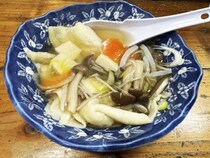 青森人に聞きたいのだけど青森人は毎日せんべい汁飲んでいるの？ せんべい汁を味噌汁のごとく日常的に飲んでいるの？