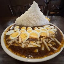 【極上の渋谷グルメ】伝説のカレー食堂「ムルギー」で食べるべきカレーライスの最適解はコレです