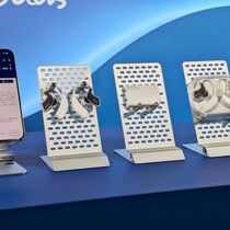 録音・要約して「コーチ」と「バディ」がアドバイスをくれるオープンイヤー型AIイヤホン　SB C＆Sが「GLIDiC AI ＋u Buds」の応援購入プロジェクトを公開中