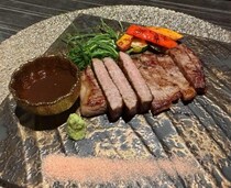 【鹿児島グルメ】天文館で贅沢な肉ランチ！「黒毛和牛専門店 ステーキ＆肉寿司 きりしま牧場」