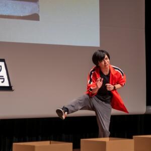 マルチネットタレント・ズズが初の単独お笑いライブで見せた「ギャガー」の本気 / 全席完売のライブレポート