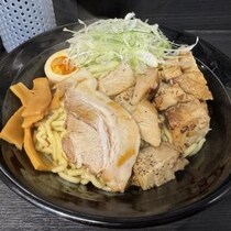 春日亭の油そばを「もっと美味しく食べる食べ方」はコレだよ