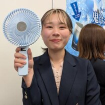 チョー強力な“ゴリラモード”搭載　デカすぎるハンディファン「ゴリラの扇風機」が発売