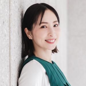 真飛聖インタビュー　新国立劇場『ガールズ＆ボーイズ』で一人芝居に初挑戦「幸せな時間になるんじゃないかなと感じています」