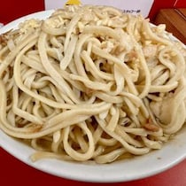 【謝罪】ラーメン二郎神田神保町店で「小豚ヤサイ抜きニンニクアブラマシマシ」を食べた話