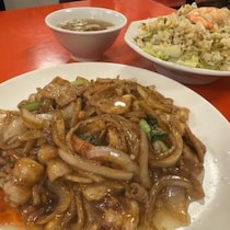 神奈川県川崎市の「豚こまを使った生姜焼き」→ そして思い出すインドールの生姜焼き