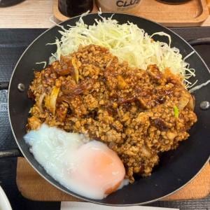 【グルメ】かつや「カツ、肉にうまる」　期間限定メニュー「肉あんかけロースカツ定食」を食べてみた