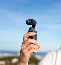 DJIがポケットジンバルカメラ新モデル「Osmo Pocket 4」を発表　4月22日に発売へ