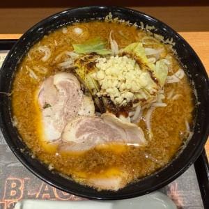 【グルメ】「黒い怪物 再び。」　らあめん花月嵐で「嵐げんこつらあめん BLACK MONSTER」7年ぶりの復活！