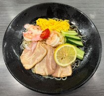 【グルメ】「アツさが旨さをアゲてゆく！」　餃子の王将の期間限定「冷やし中華」「スゴ辛チキン」を食べてみた