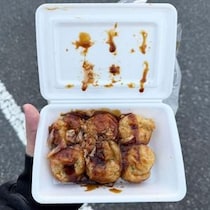 たこやき6個入り100円！からあげ弁当198円など　首都圏にはない激安スーパーの「ラ・ムー」に行ってみた