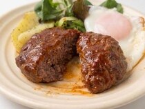 【実食】ひき肉だけで専門店級!? 味の素「ひき肉が化ける。ハンバーグの素」がマジで革命的だった