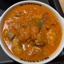 【グルメ】6度目の再登場！　バター感アップの松屋「バターチキンカレー」を食べてみた