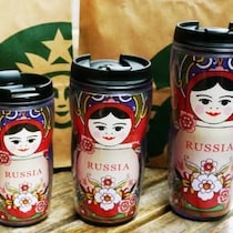スタバ大好き人間に聞きたいのだけど「海外に行ってスタバのオリジナルカップ」とか買っちゃう？ 俺は躊躇する