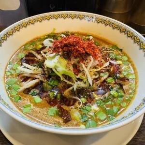 東京都の坦坦麺の名店は本当においしいのか？ 秋葉原「雲林坊」で食べてみた