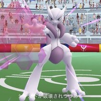 メガミュウツーには1000人以上で同時に挑む / 端末を天高く掲げる新システム「ユニティレイド」が実装【ポケモンGO】