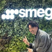日本初のSMEGショールームが東京・港区にオープン。アンバサダーに就任したダンサーのTAKAHIROが、オープンセレモニーに登場