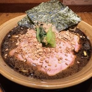 【東京グルメ】地下鉄落合駅から400メートルの場所にある新宿区のラーメン屋「革新家OCHIAI」が美味い