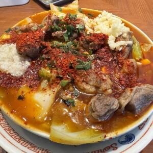 人気ラーメン店「そらのいろ西葛西」の特製スタミナラーメンをもっと美味しく食べる方法