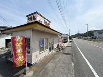 【静岡県・海岸グルメ】カーチャンが作る弁当屋「レインボー」で弁当とおにぎりを買う