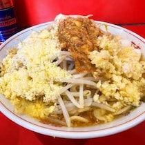 【千葉県グルメ】千葉名物・ラーメン二郎千葉店で食べる / 小ラーメンニンニクマシマシウズラショウガ粉チーズ