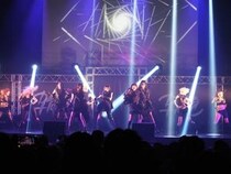 わずか7分で観客を圧倒！ SNSで正体不明と話題の実力派5人組「eyed」が初パフォーマンスで魅せた衝撃のステージ