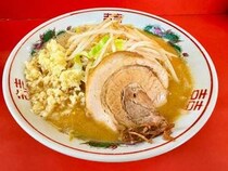 【沖縄グルメ】那覇のラーメン二郎インスパイア系ラーメン屋「すばじらぁ」に行った結果→ 失われた記憶がよみがえる