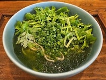 【沖縄グルメ】那覇市でもっとも攻めた沖縄そば「OKINAWA SOBA EIBUN」で食べた結果