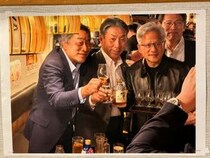 【NVIDIAグルメ】時価総額800兆円エヌビディアのジェイスン・フアンCEOが「串焼80円の激安居酒屋」に行った理由判明