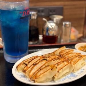 肉の日に食べたいもの選手権「ステーキ！」「焼肉！」→俺「福しんの100円餃子だろ」