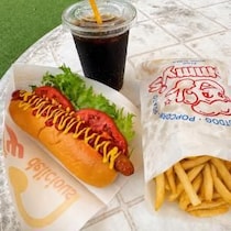 【神戸市民のソウルフード】兵庫県民が大絶賛する神戸名物「トミーズのフライドポテト」について詳細を語る