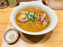 【ニンニク必須】東京でいちばん味噌ラーメンがうまい「三ん寅」で食べた結果→ 最高オブ最高だった件