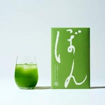 緑茶をイメージする人が多いグリーンティーだけど京都では抹茶＋砂糖なのだ