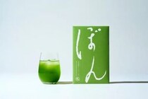 緑茶をイメージする人が多いグリーンティーだけど京都では抹茶＋砂糖なのだ