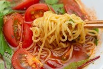 【夏麺】見つけたら買うべき隠れたベストセラー『日清 冷たいトマトのラーメン』