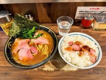 【グルメ】家系ラーメンを「もっと美味しく食べる最適解」がわかった / ライスを先に食べる