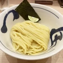【神域グルメ】つじ田のつけ麺は「汁に浸さずそのまま食べると激しくウマイ」という事実