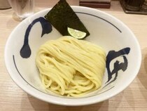 【神域グルメ】つじ田のつけ麺は「汁に浸さずそのまま食べると激しくウマイ」という事実