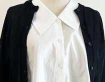 GU大幅値下げ！1990円→990円「小顔効果あり」「スッキリ見え」カーディガンと相性良すぎて争奪戦