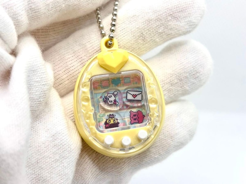 ガチャガチャ「たまごっち シャカシャカチャームコレクション」