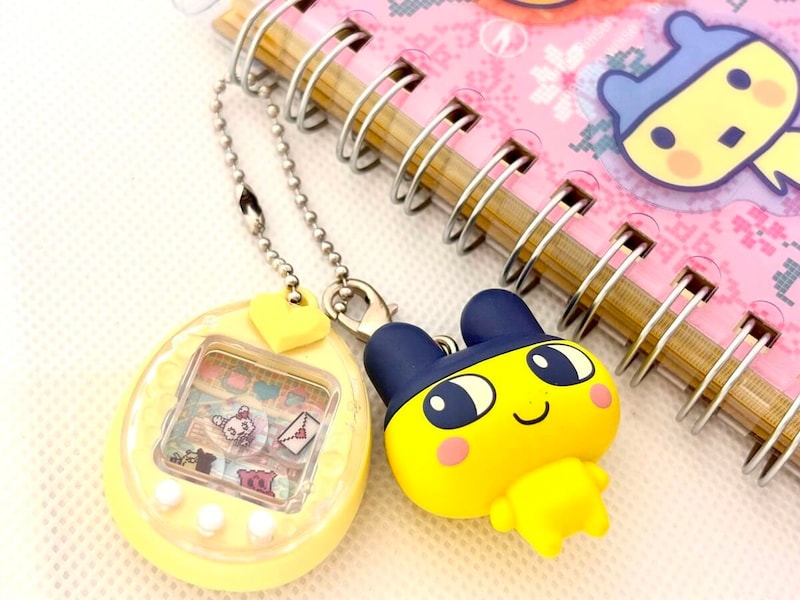 ガチャガチャ「たまごっち シャカシャカチャームコレクション」