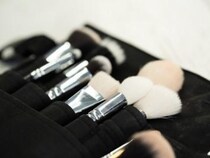 メイク道具、キレイにできてる？清潔に使わないと肌トラブルも...美容家が教えるお手入れの仕方とは。